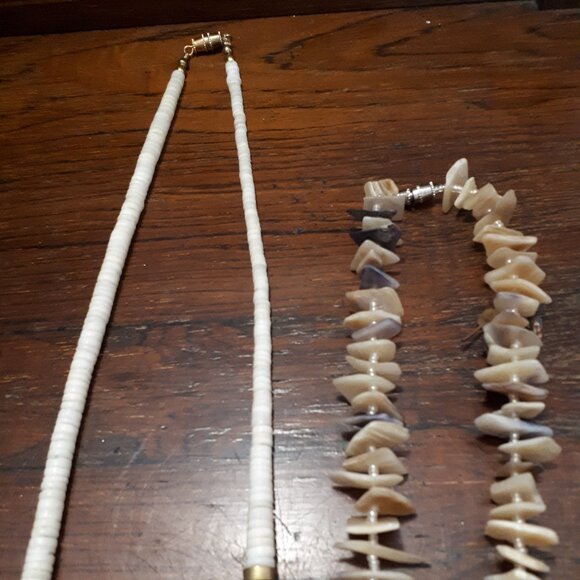 Lot - 2 Natural Material Necklaces - Blues and Ivories - Picture 4 of 4